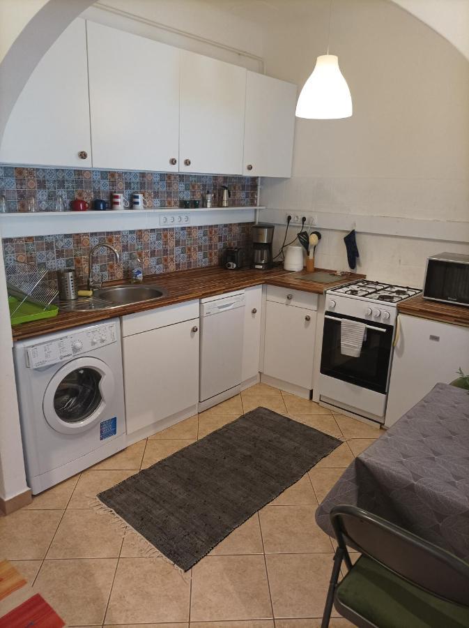 Vince Apartment